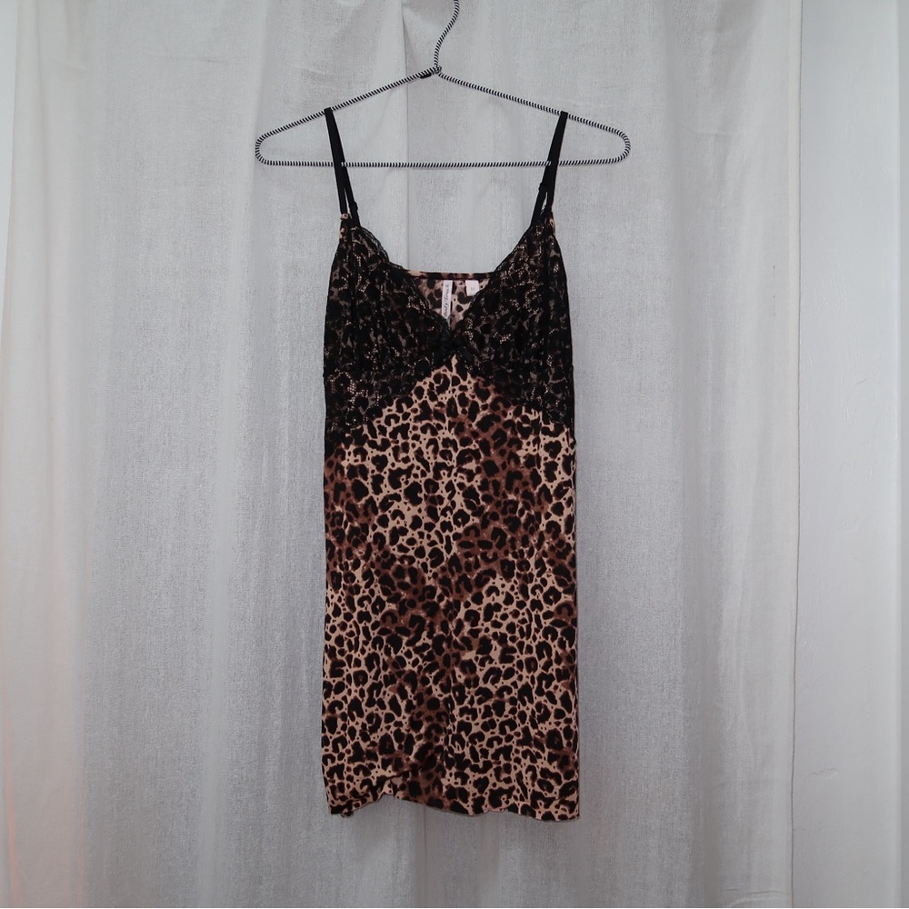 Leopards satin dress